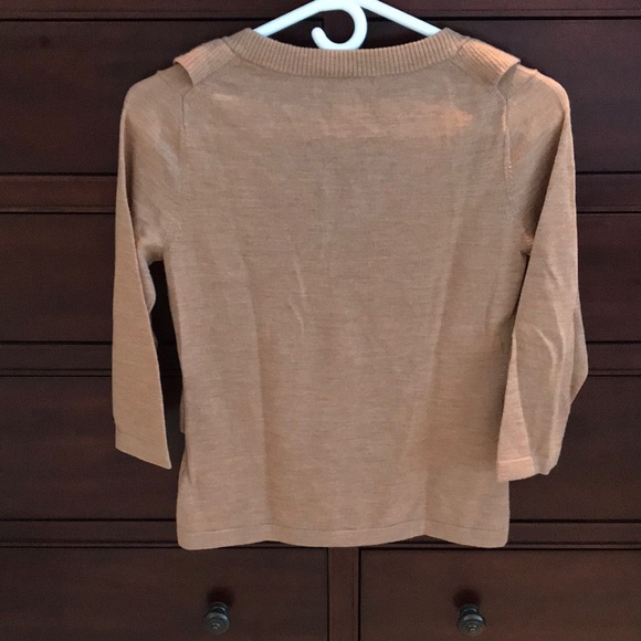 Banana Republic Extra Fine Merino Wool Ruffle 3/4 Sleeve V Neck Sweater Size S - Picture 8 of 11